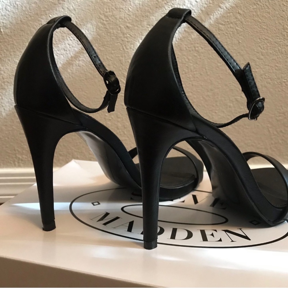 Steve Madden black heels - Picture 3 of 3